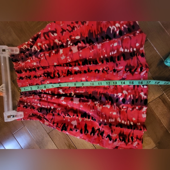 Red Patterned Women's Skirt - Picture 4 of 4